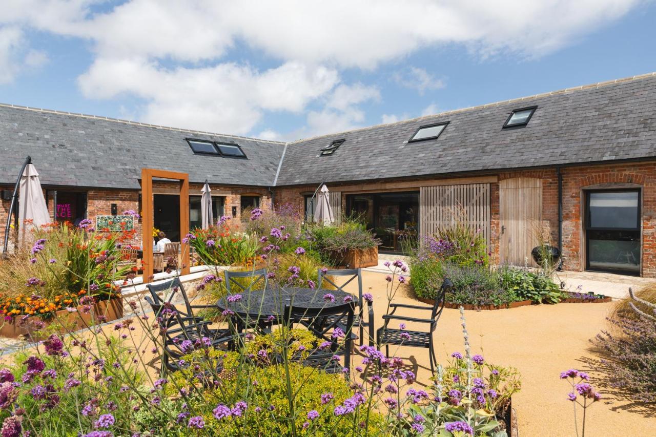 The Farm At Avebury Villa Marlborough Exterior photo